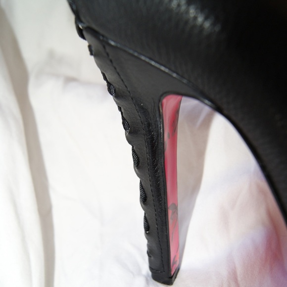 Betsey Johnson Dita: Black Platform High Heel Pumps - Women's Fashion Heel - Picture 10 of 11